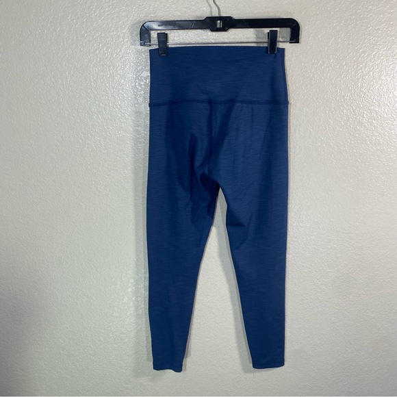 Beyond Yoga Navy Spacedye Blue Leggings Medium Cropped - Picture 6 of 7